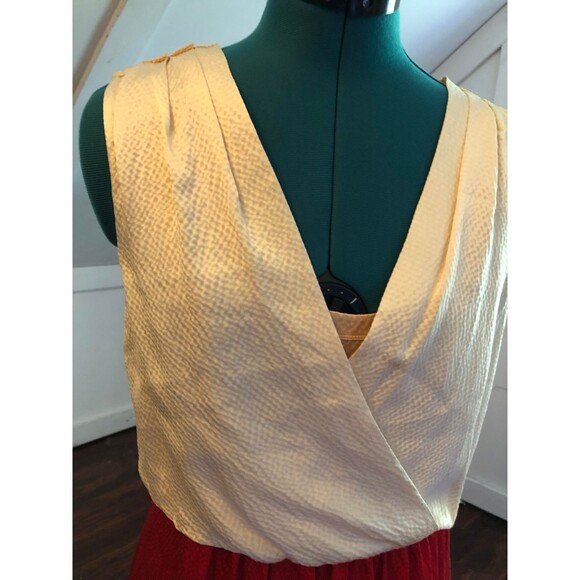 Tory Burch Red and Cream Darya 100% Silk Colorblock Midi Dress, size 4 - Picture 5 of 7